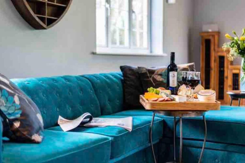 Langford Farmhouse - New Forest National Park Luxury 4Bd, Hot Tub, Cinema, 10 Acres Bartley Dış mekan fotoğraf