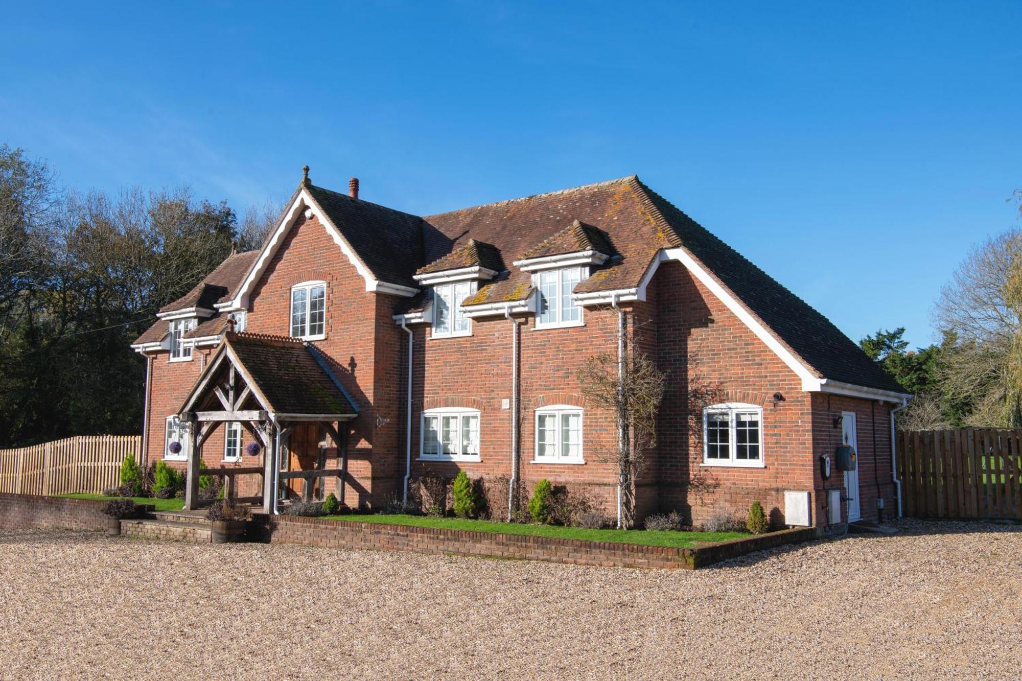 Langford Farmhouse - New Forest National Park Luxury 4Bd, Hot Tub, Cinema, 10 Acres Bartley Dış mekan fotoğraf