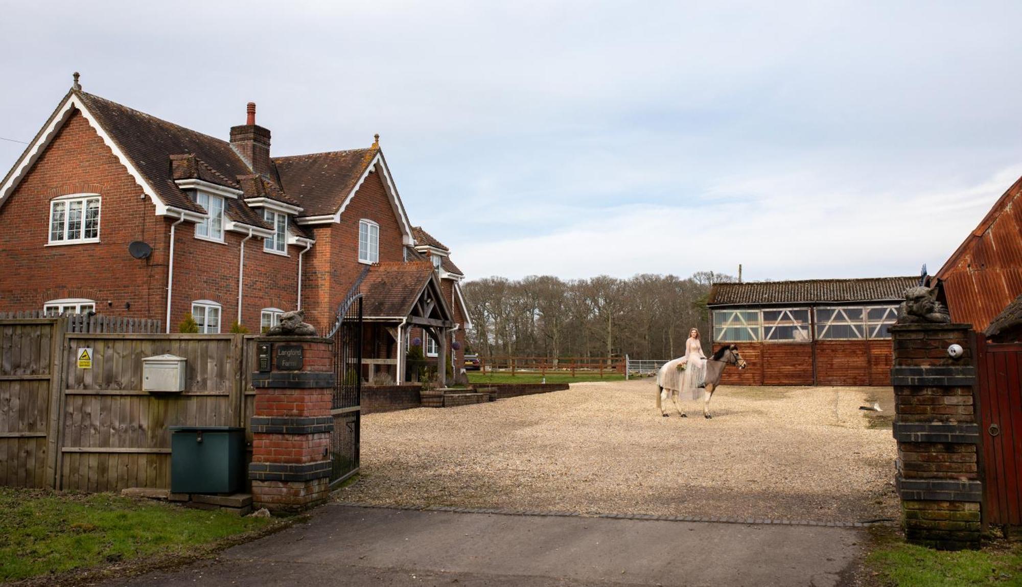 Langford Farmhouse - New Forest National Park Luxury 4Bd, Hot Tub, Cinema, 10 Acres Bartley Dış mekan fotoğraf